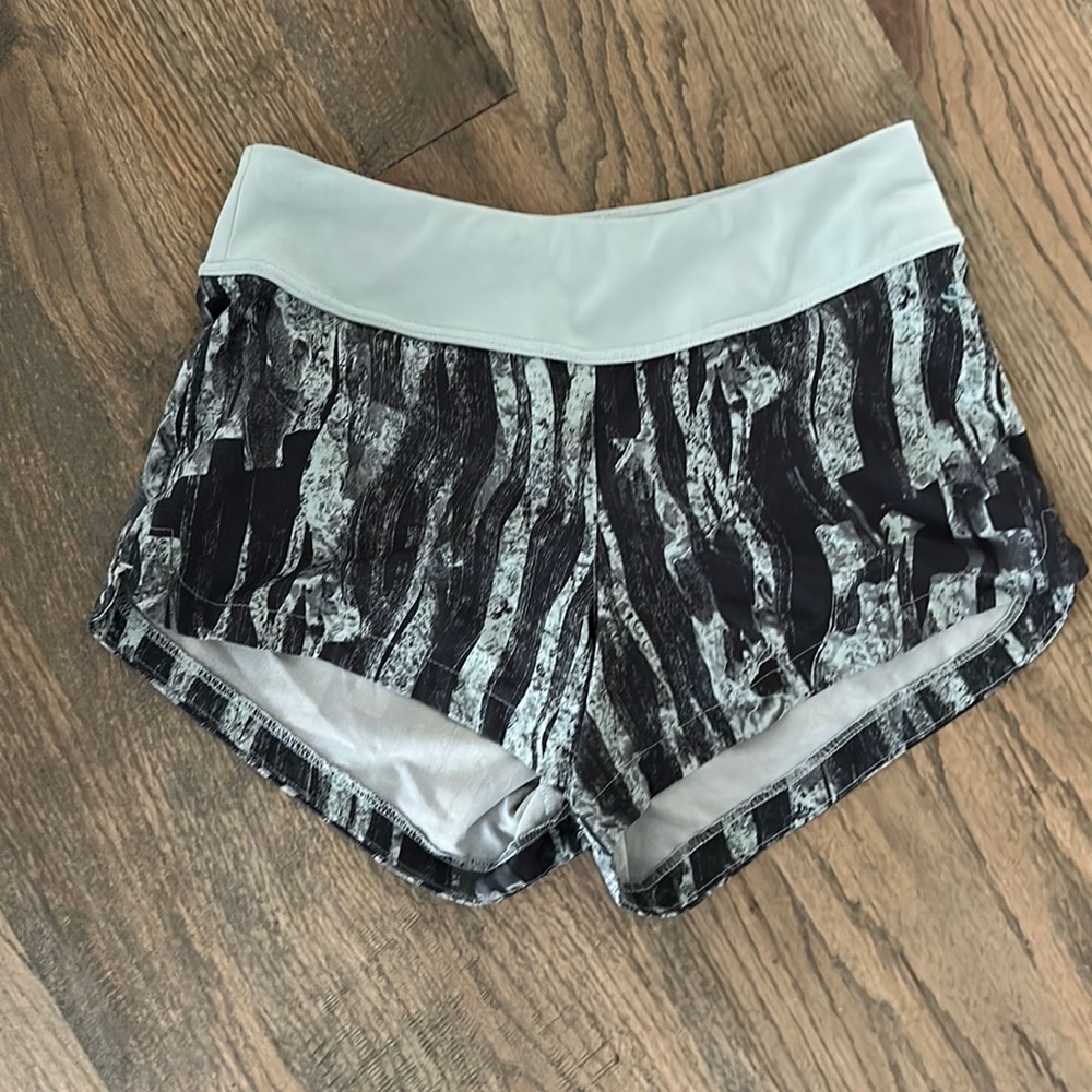 H&M athletic shorts size S